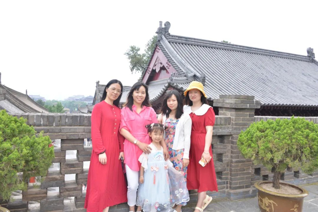 Nhân viên xiangyi tập trung tại thủ đô Tây An Cổ Đại để trải nghiệm cuộc hành trình lịch sử và văn hóa ngàn năm.